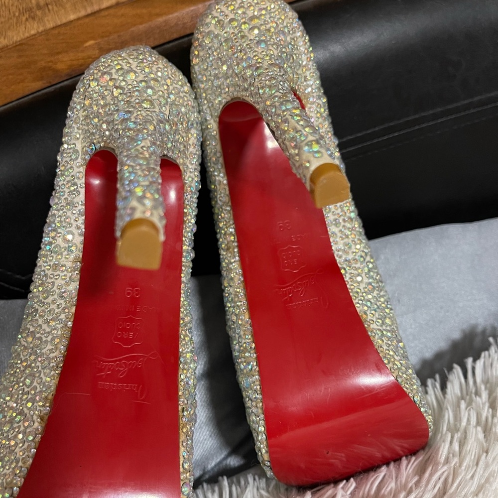 Christian Louboutin Embellished Daffodil Pumps Made in Italy-Size 39 ... - Picture 14 of 15
